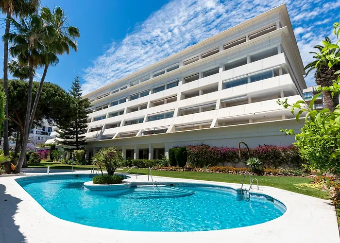 Sea View 2-bedroom With Pool * Marbella